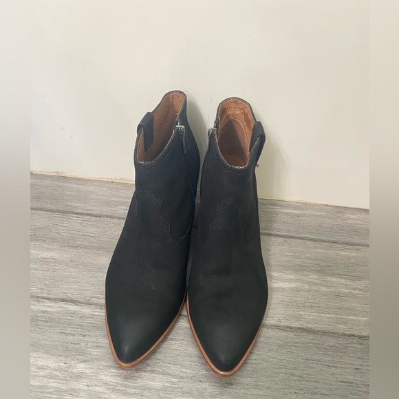 FRYE Reina Black Suede Leather Western Bootie Sz 9 - Picture 3 of 17